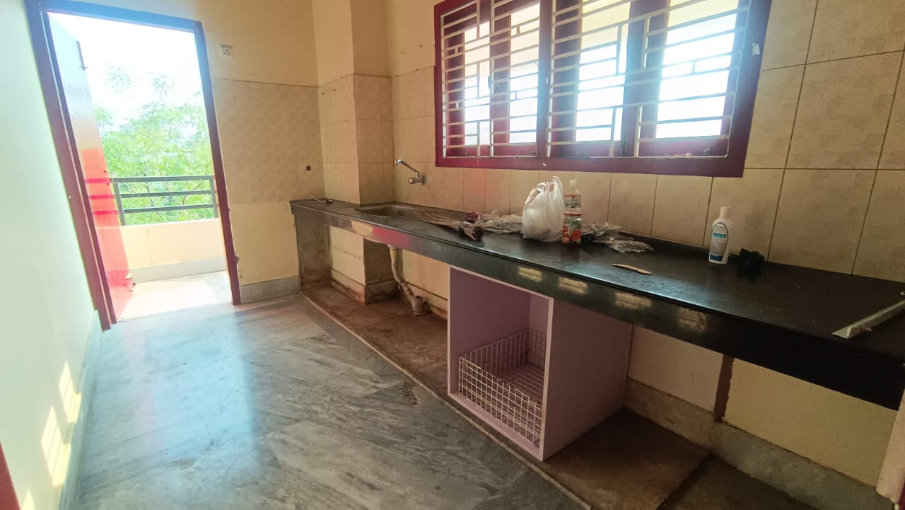 Unfurnished 3bhk in 1, Bye Lane 2, Beltola, Guwahati, Assam, India for Rent